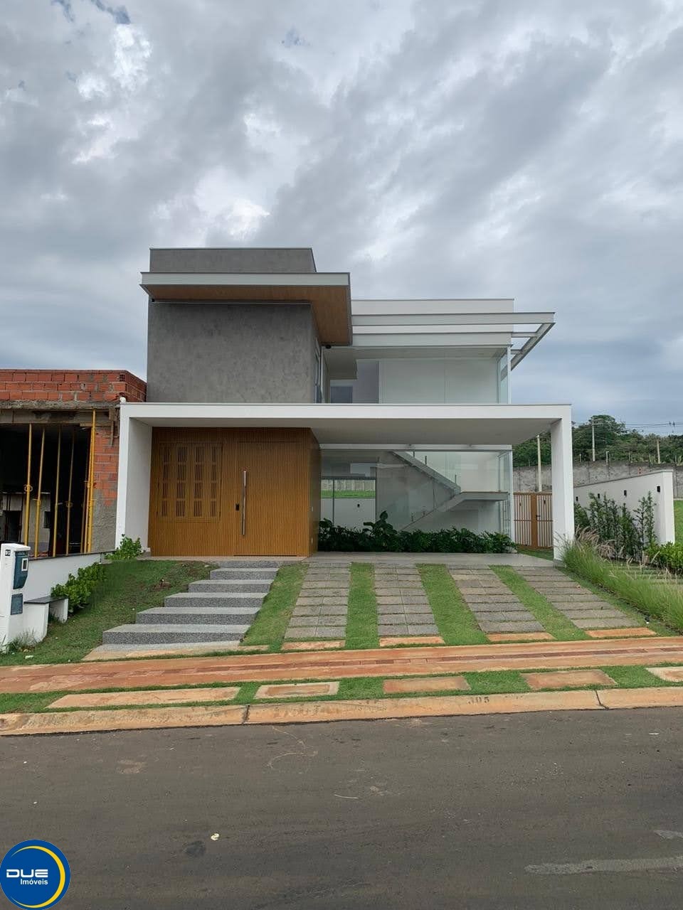 Casa à venda com 3 quartos, 300m² - Foto 6