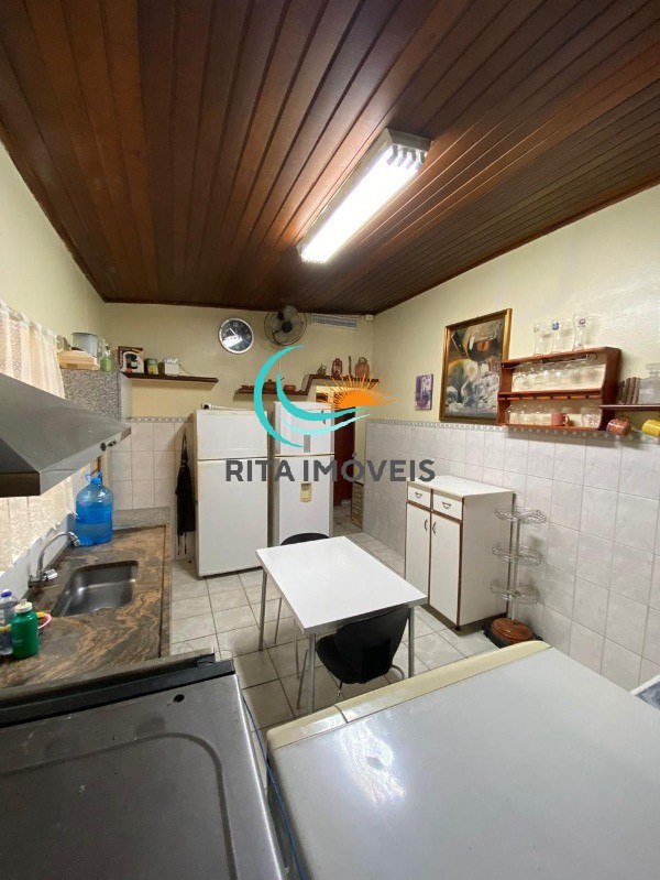 Casa à venda com 3 quartos, 230m² - Foto 8