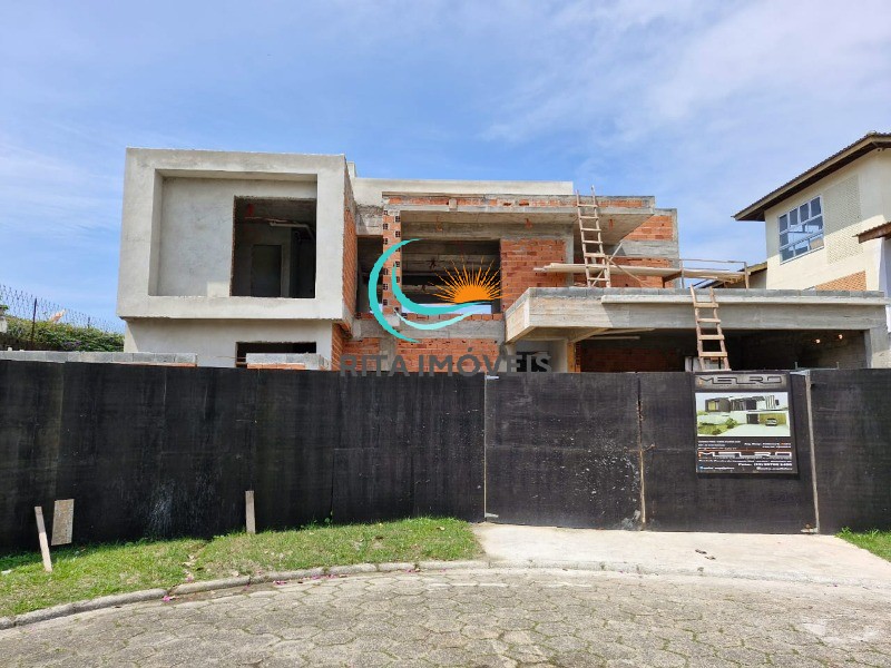 Casa à venda com 4 quartos, 442m² - Foto 1