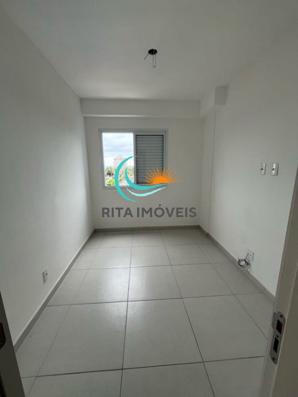 Apartamento à venda com 2 quartos, 68m² - Foto 4