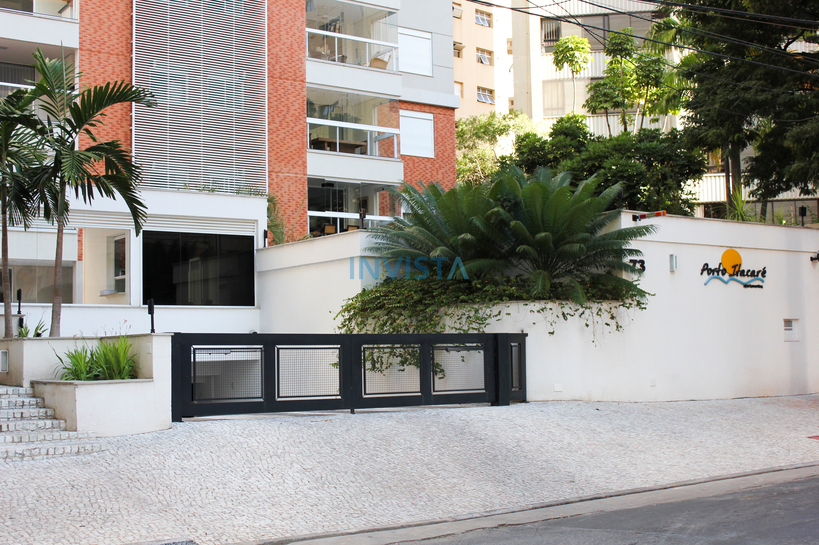 Apartamento para alugar com 2 quartos, 105m² - Foto 1