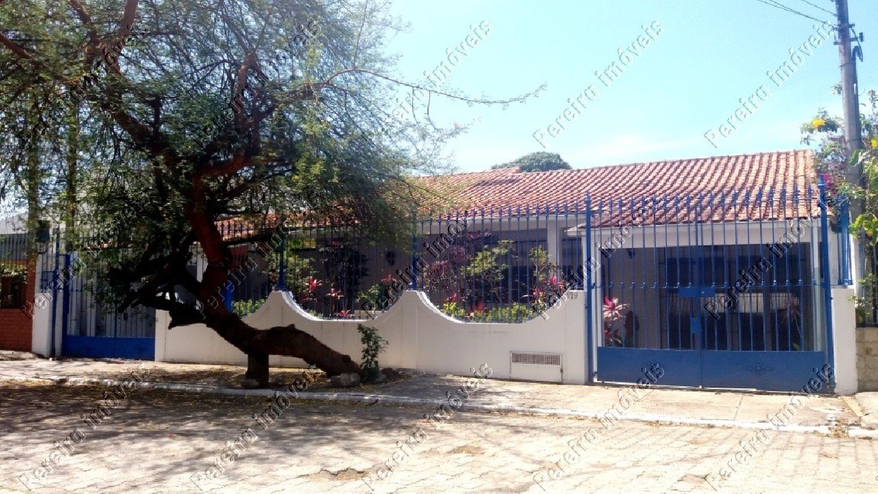 CASA RESIDENCIAL em CABO FRIO - RJ, PORTINHO