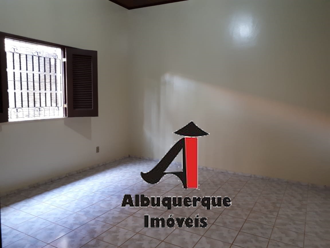 Casa à venda com 4 quartos, 350m² - Foto 10