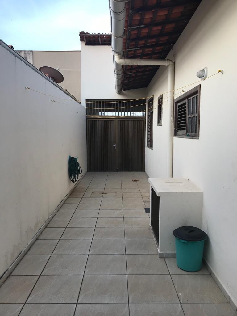 Prédio Inteiro à venda com 3 quartos, 300m² - Foto 13