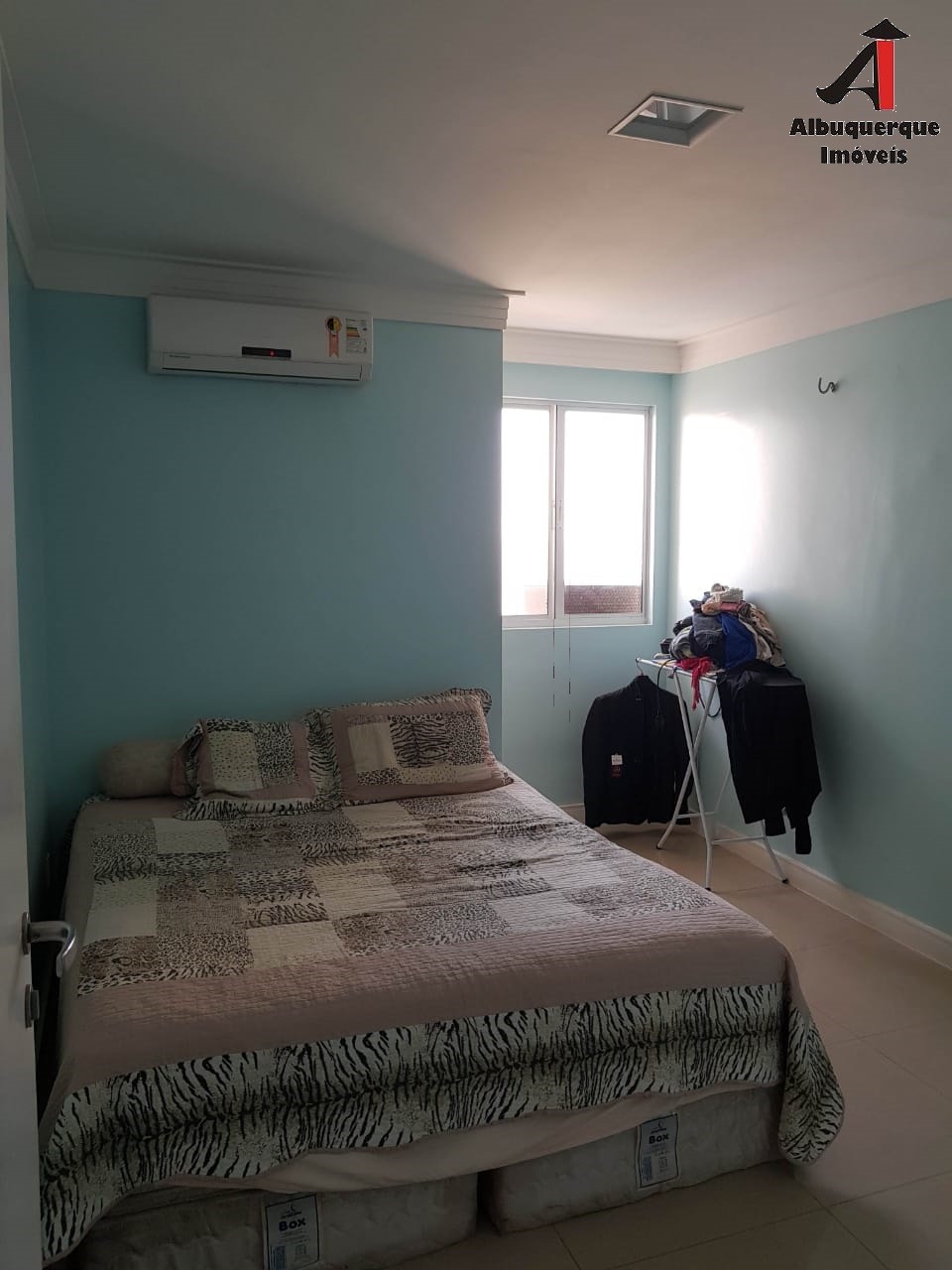 Apartamento à venda com 3 quartos, 137m² - Foto 13