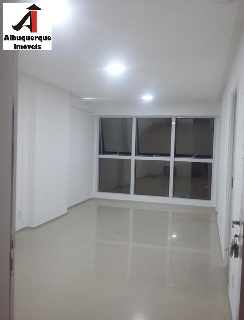 Apartamento para alugar com 3 quartos, 82m² - Foto 2