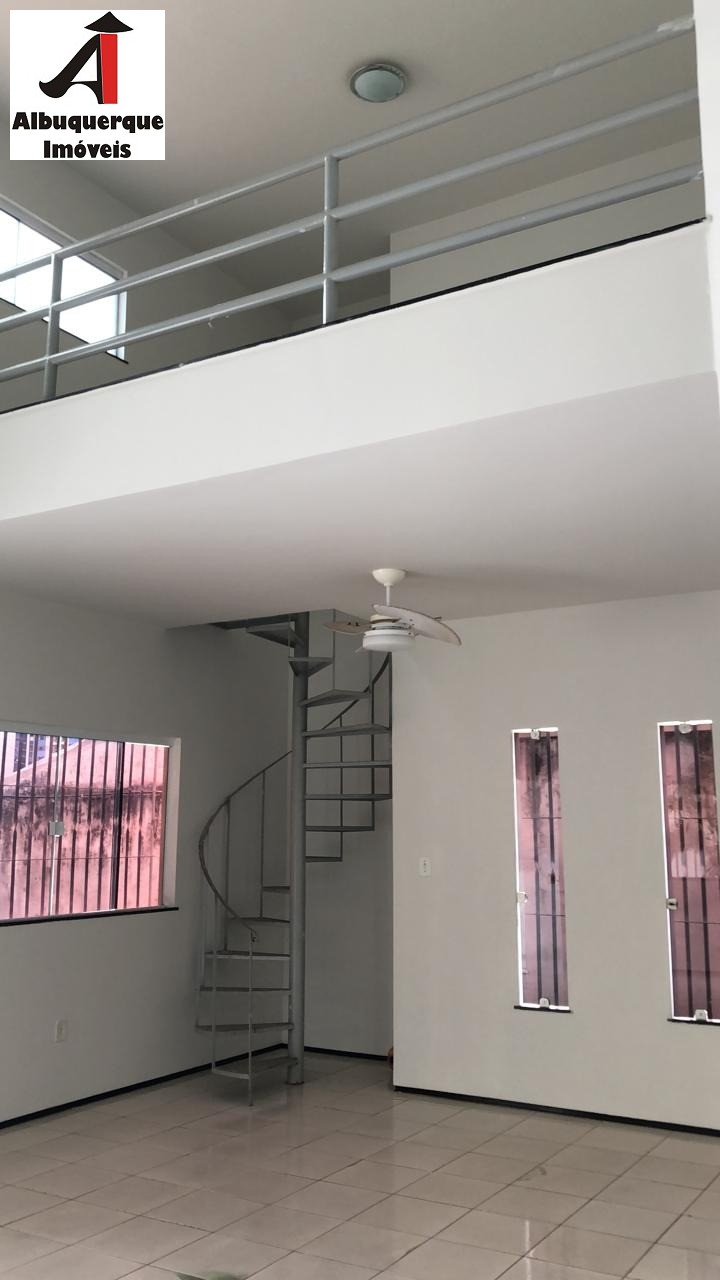 Casa à venda com 3 quartos, 400m² - Foto 4