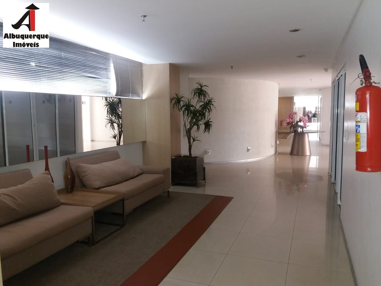 Apartamento à venda com 3 quartos, 140m² - Foto 8