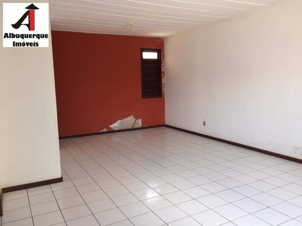 Casa à venda com 3 quartos, 283m² - Foto 6