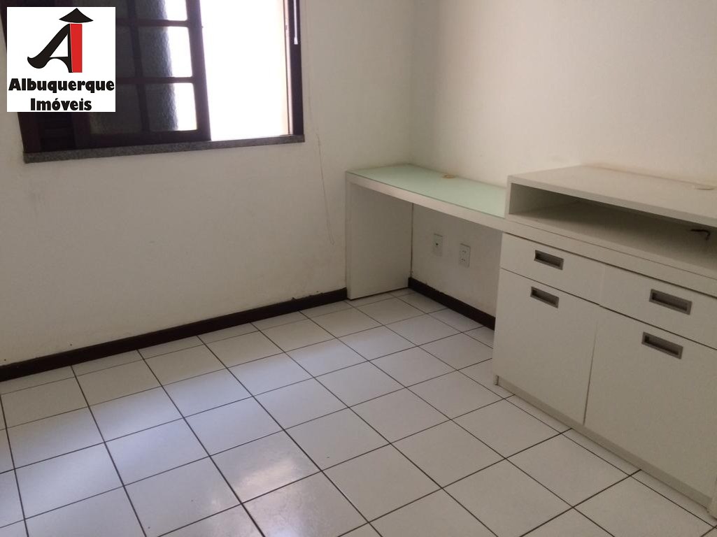 Casa à venda com 3 quartos, 283m² - Foto 11