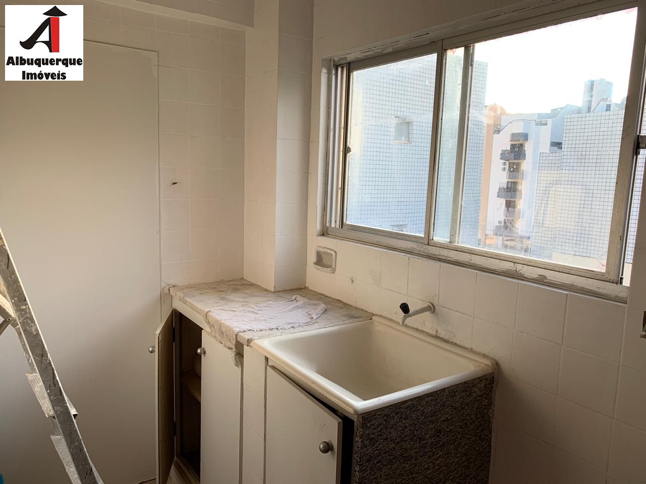 Apartamento à venda com 3 quartos, 98m² - Foto 18