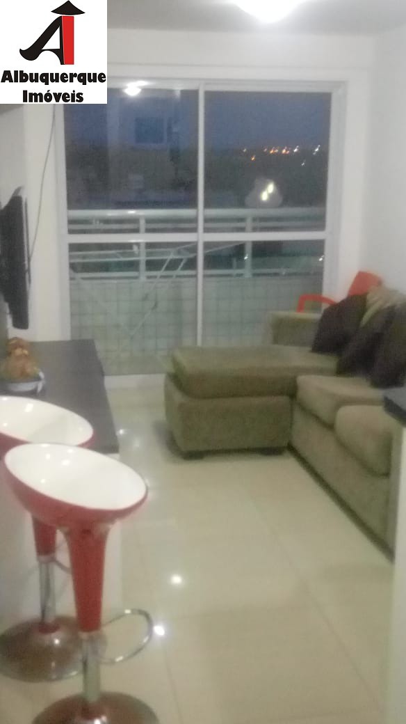 Apartamento à venda com 2 quartos, 74m² - Foto 3