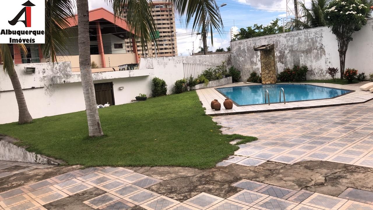 Casa à venda e aluguel com 8 quartos, 800m² - Foto 4