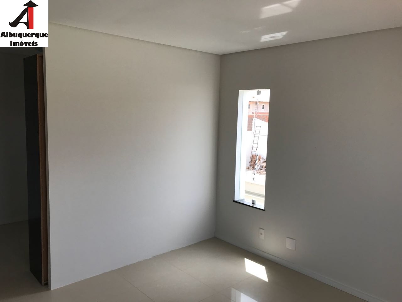 Casa à venda com 4 quartos, 300m² - Foto 10