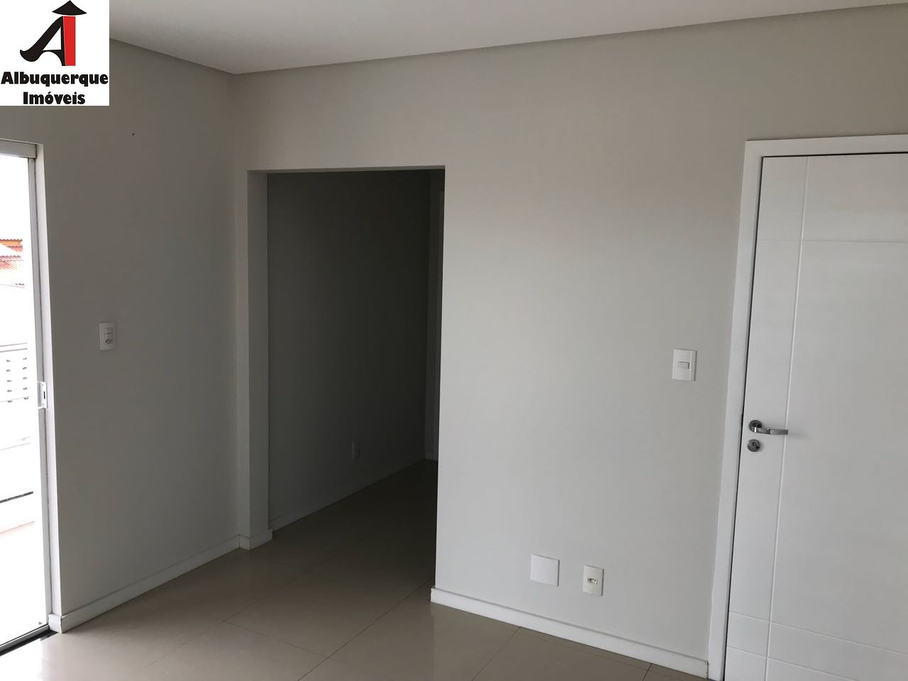 Casa à venda com 4 quartos, 300m² - Foto 11