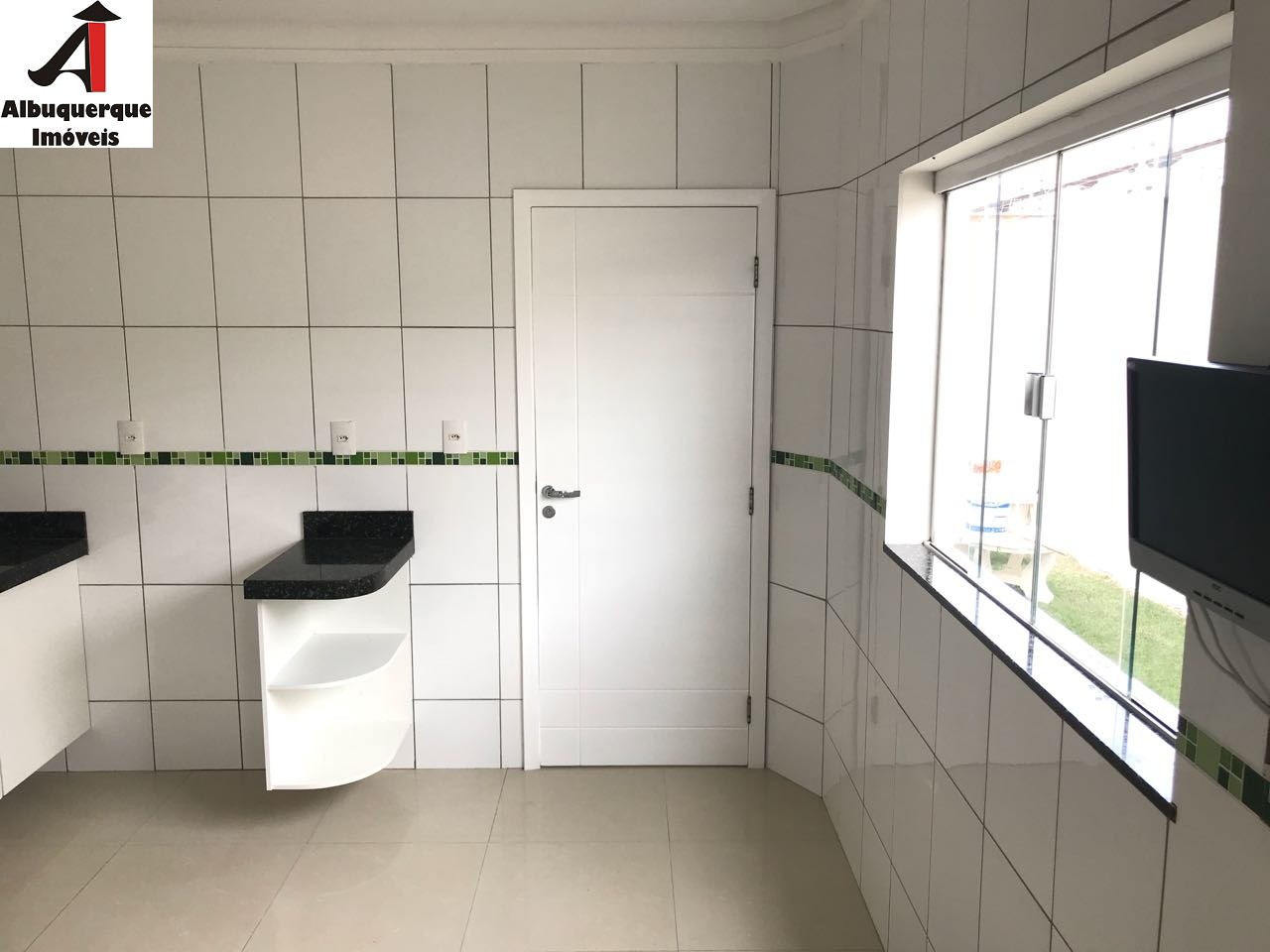 Casa à venda com 4 quartos, 300m² - Foto 19