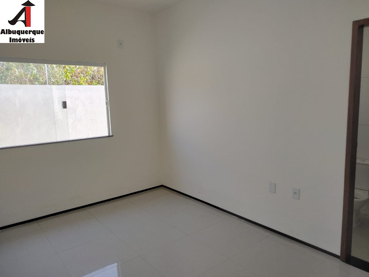 Casa à venda com 3 quartos, 106m² - Foto 8