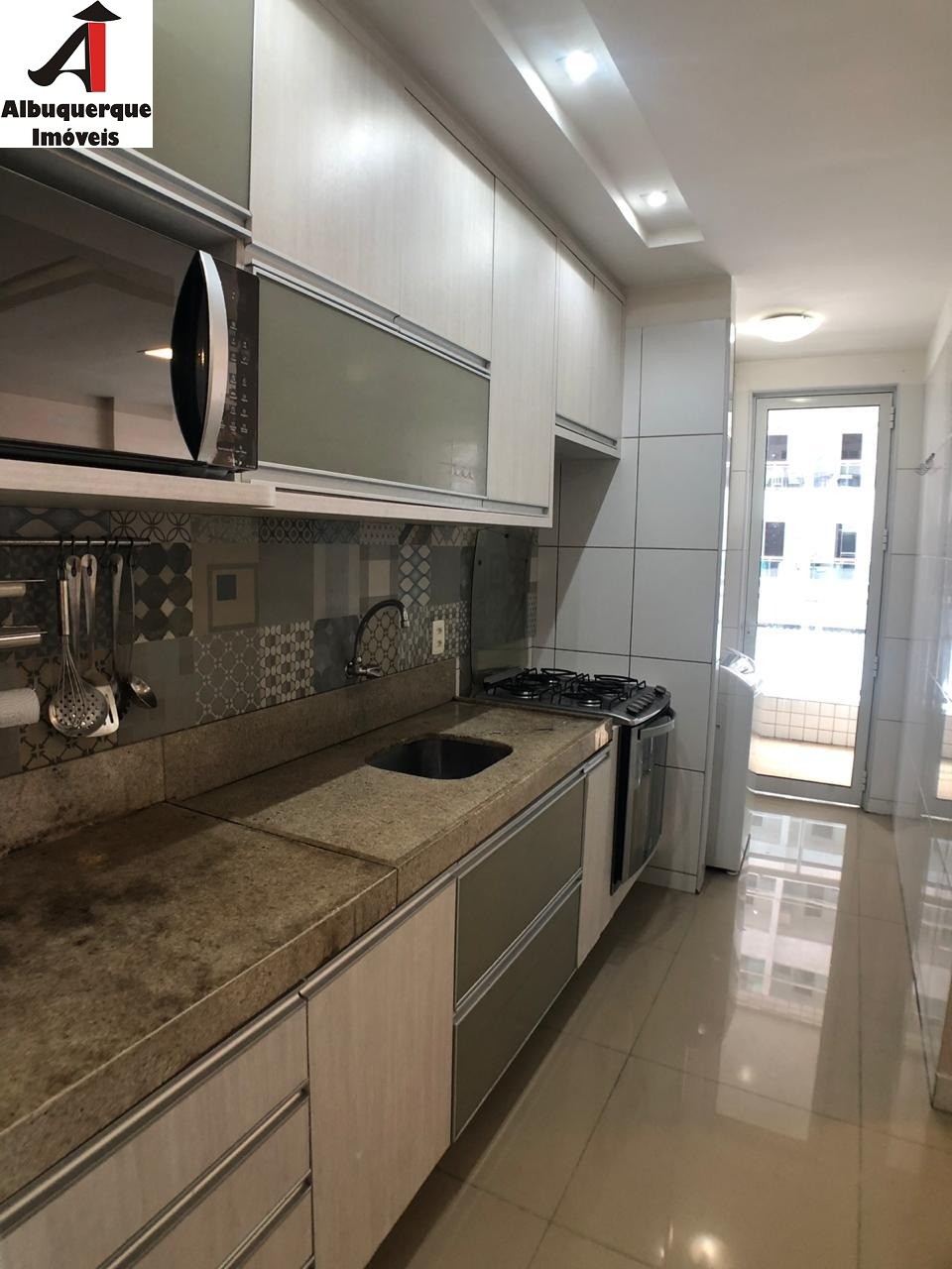 Apartamento à venda com 3 quartos, 86m² - Foto 6