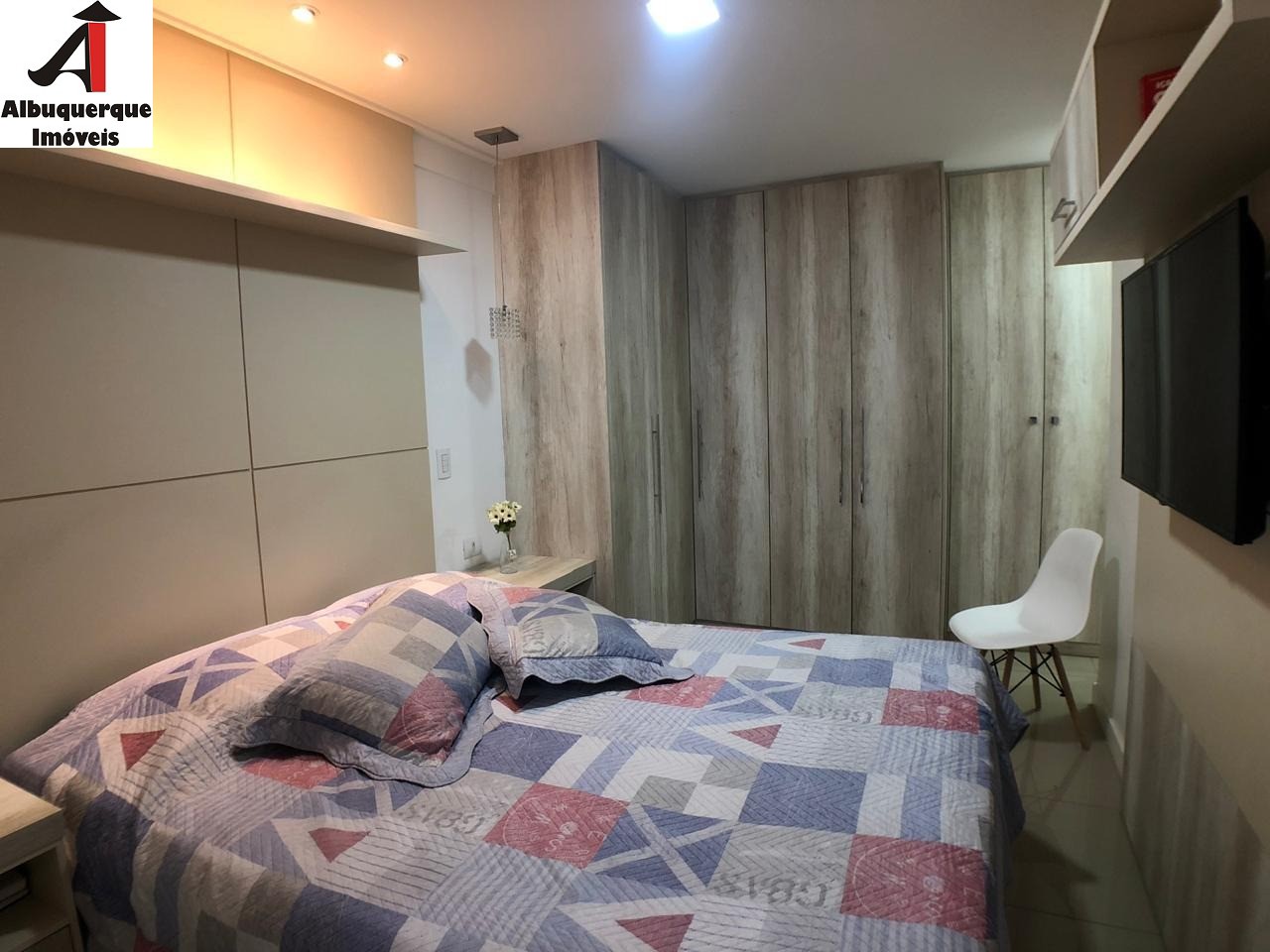 Apartamento à venda com 3 quartos, 86m² - Foto 11