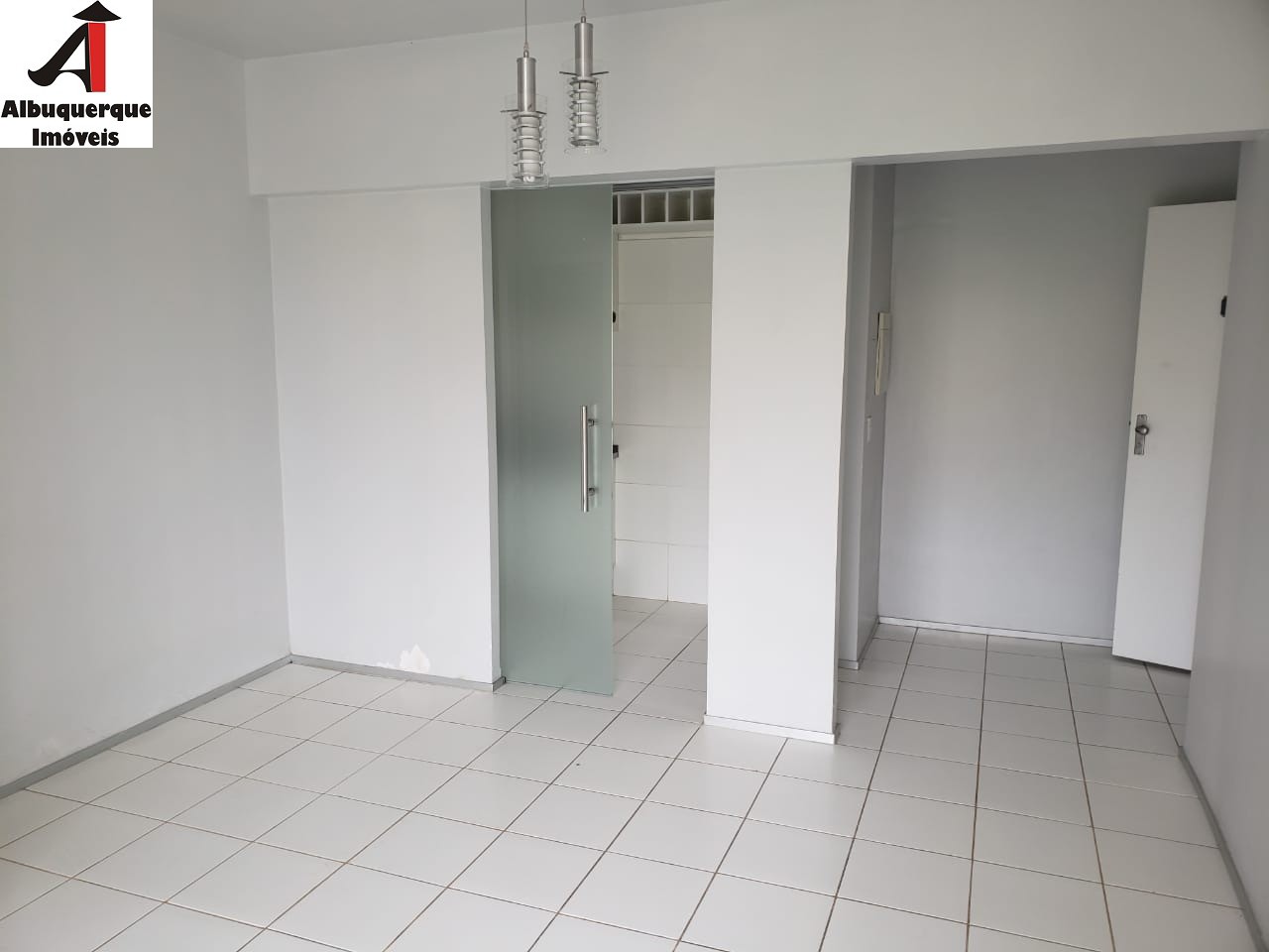 Apartamento à venda com 3 quartos, 76m² - Foto 4