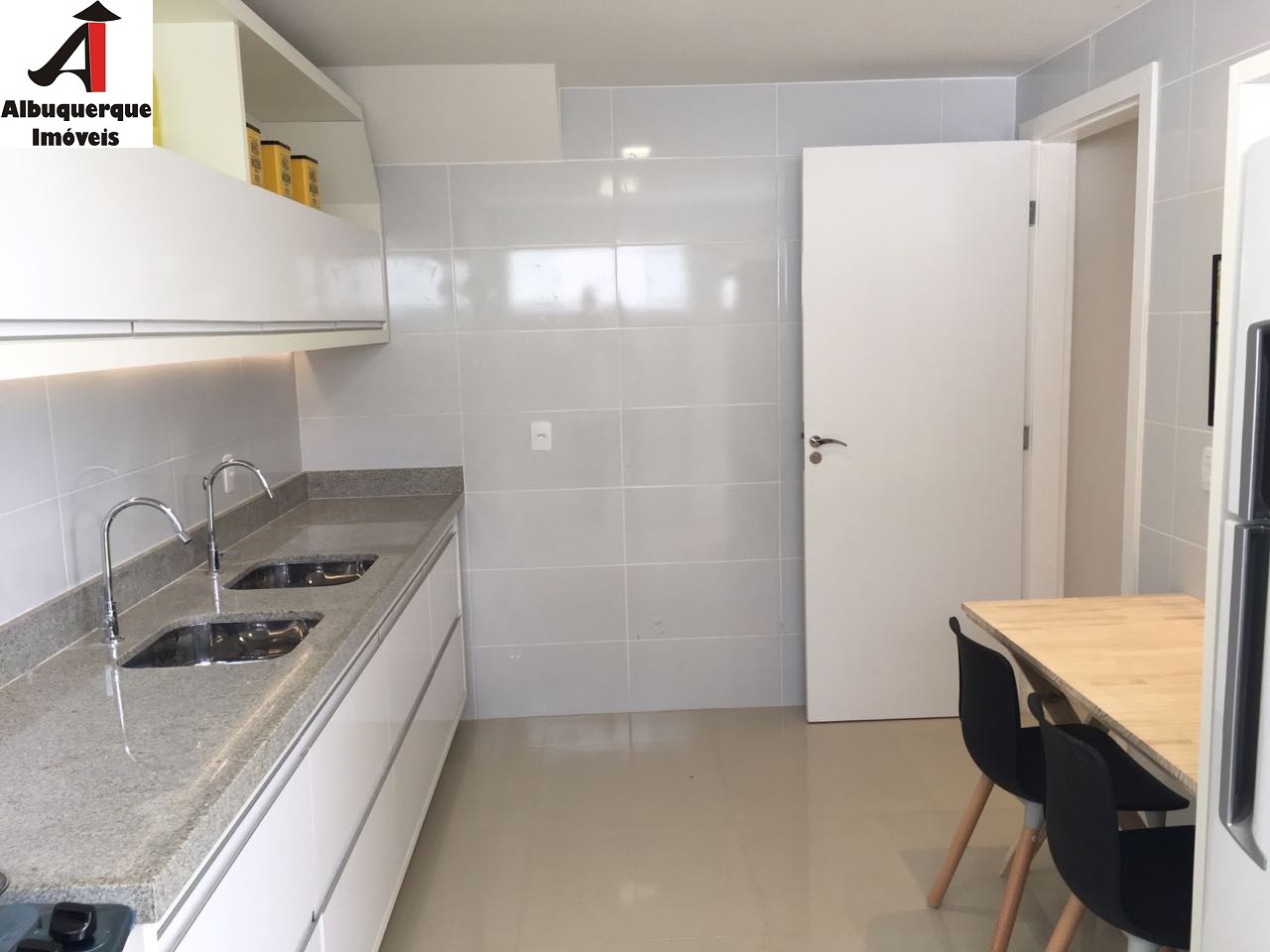 Casa à venda com 3 quartos, 187m² - Foto 17