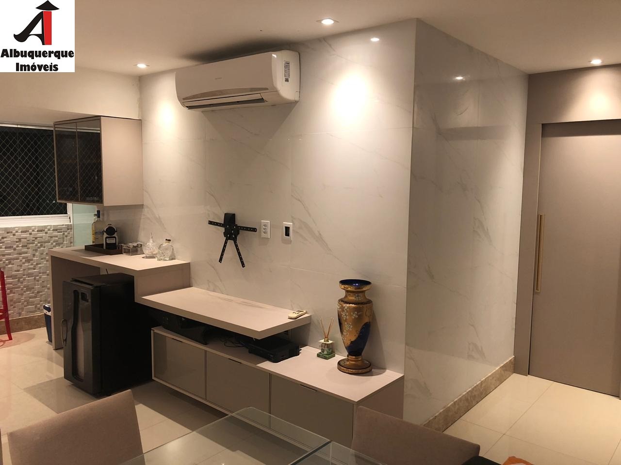 Apartamento à venda com 3 quartos, 91m² - Foto 3