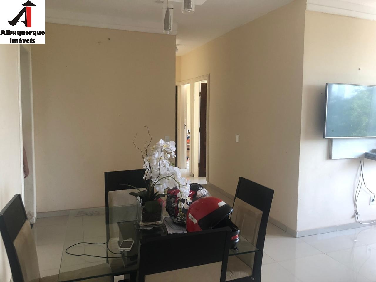 Apartamento à venda com 3 quartos, 77m² - Foto 2