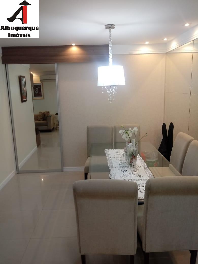 Apartamento à venda com 3 quartos, 107m² - Foto 5