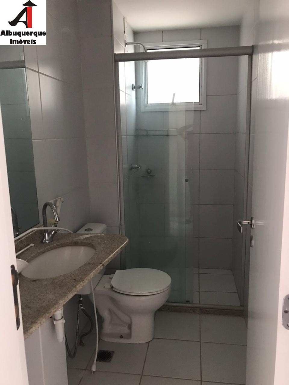 Apartamento à venda com 3 quartos, 74m² - Foto 2