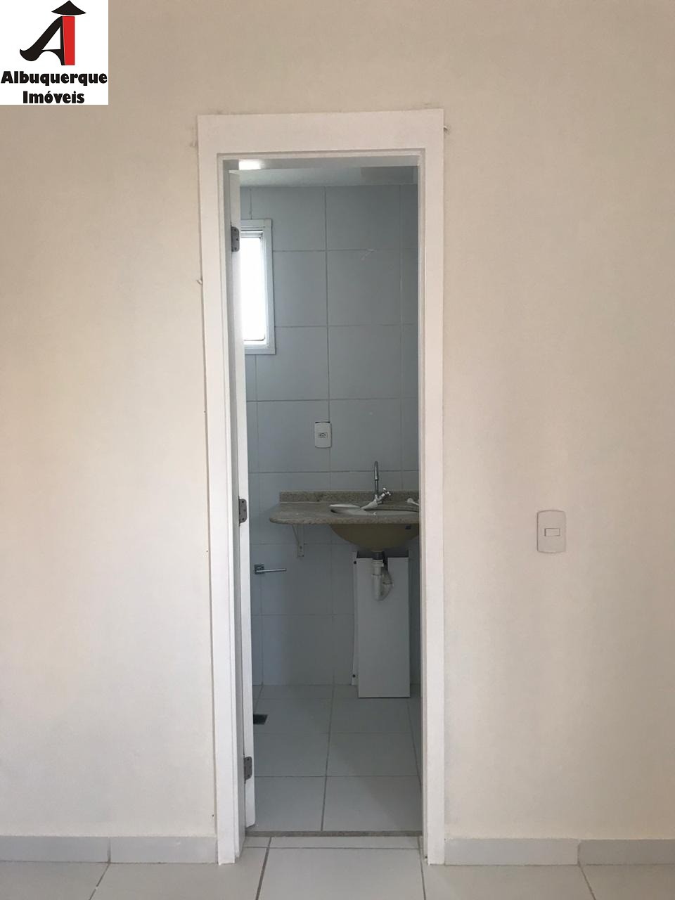 Apartamento à venda com 3 quartos, 74m² - Foto 4