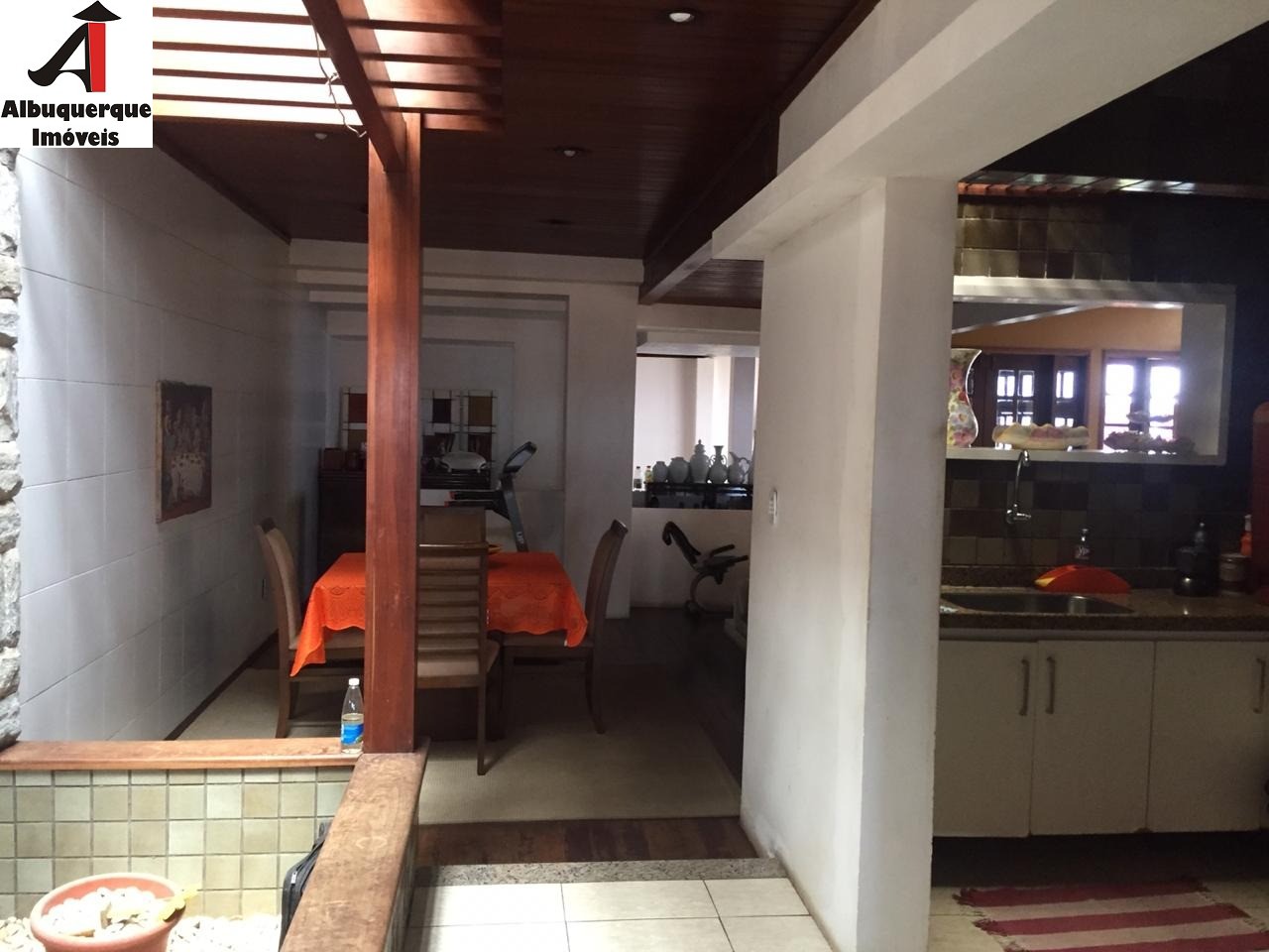 Casa à venda com 4 quartos, 600m² - Foto 15