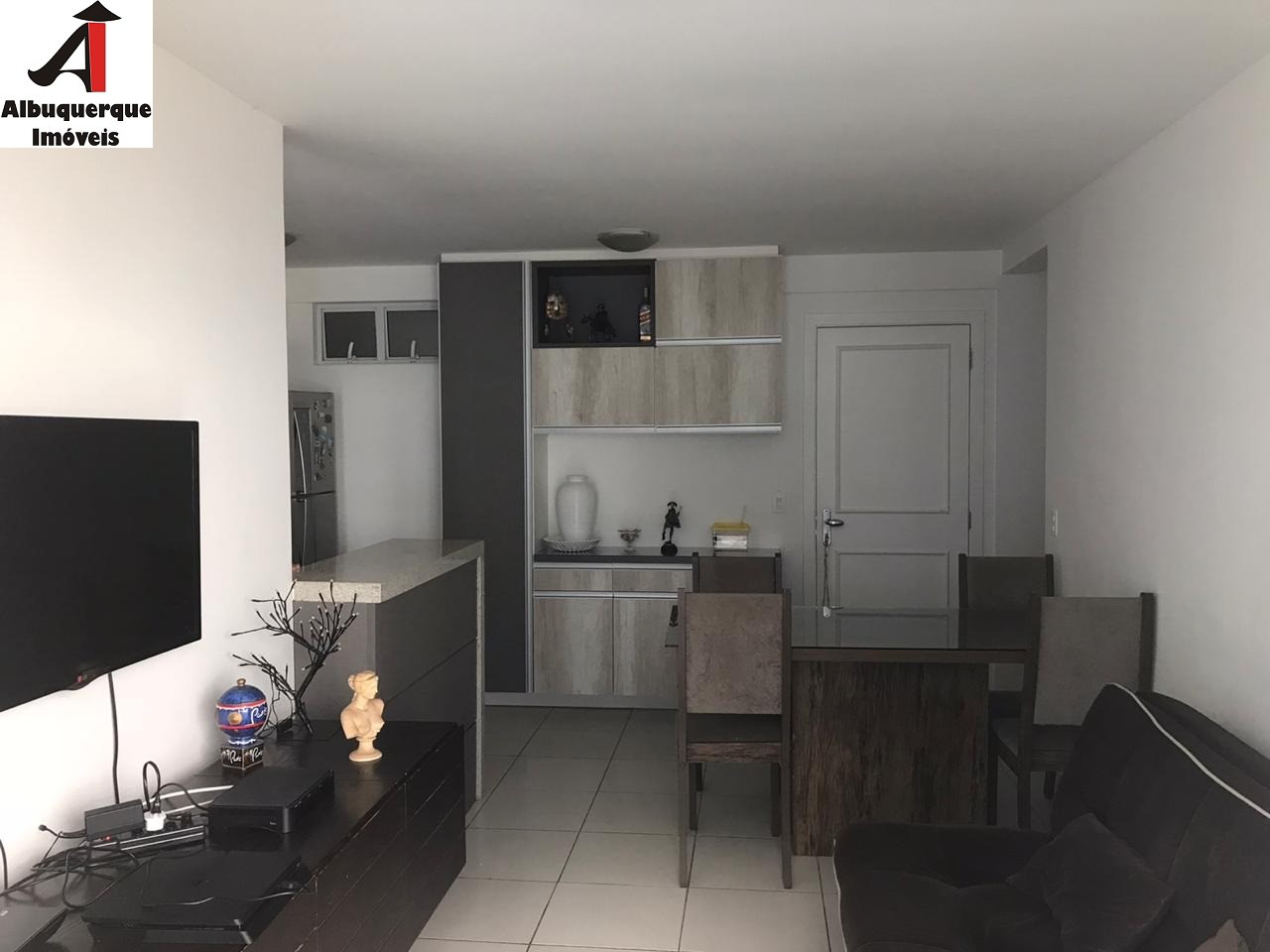 Apartamento à venda com 3 quartos, 88m² - Foto 2