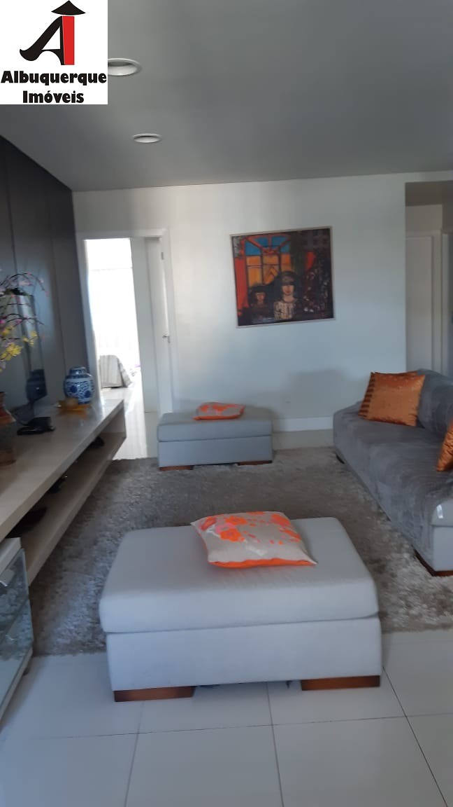 Apartamento para alugar com 3 quartos, 300m² - Foto 6