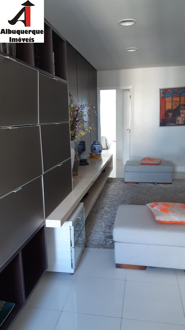 Apartamento para alugar com 3 quartos, 300m² - Foto 9