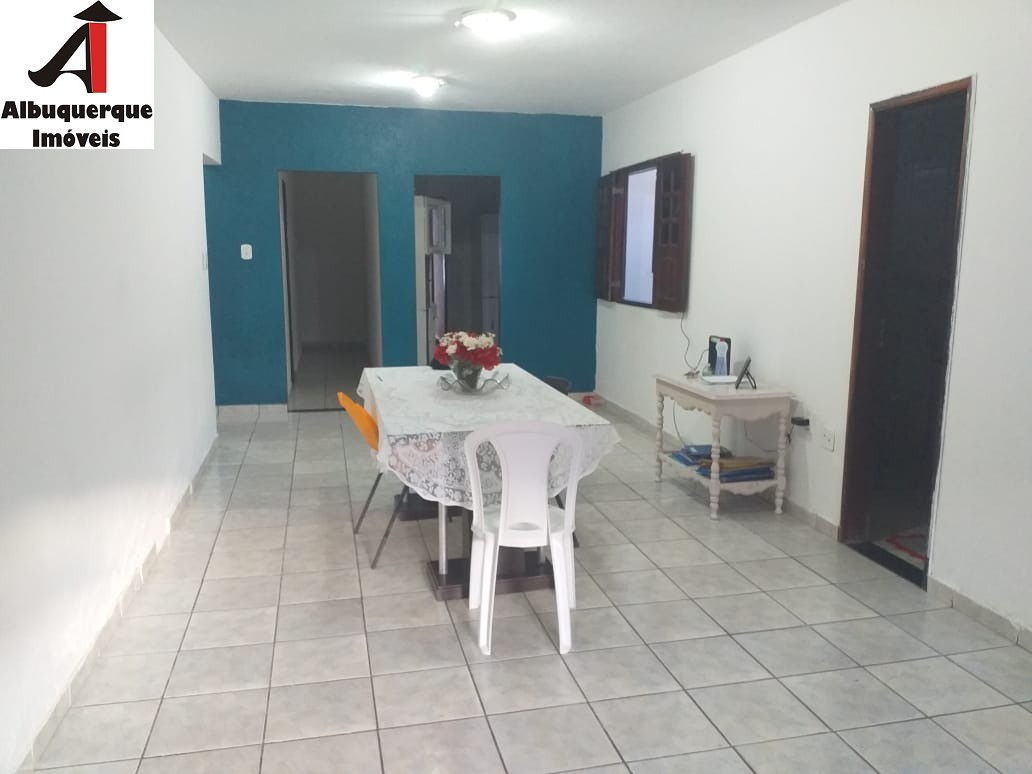 Casa à venda com 3 quartos, 150m² - Foto 3