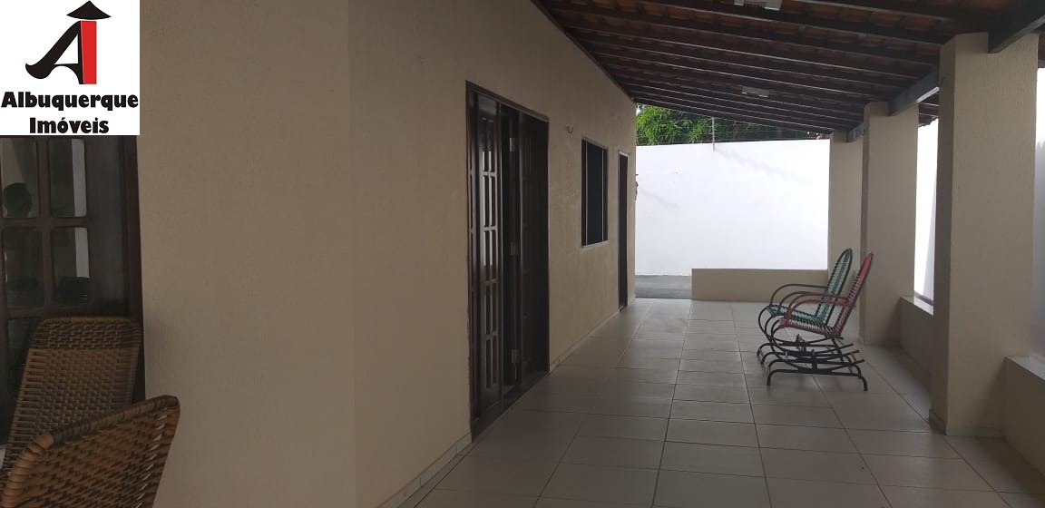 Casa à venda com 3 quartos, 450m² - Foto 3