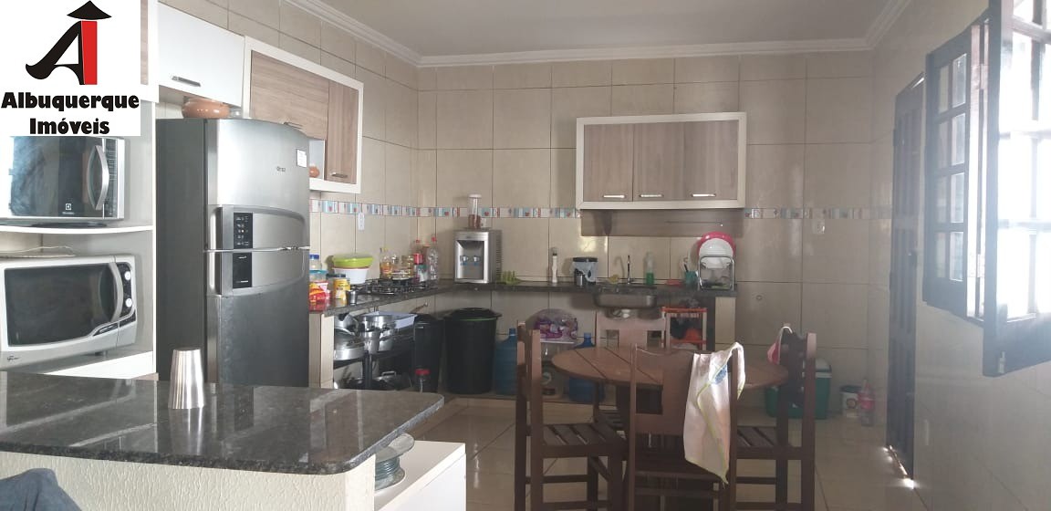 Casa à venda com 3 quartos, 450m² - Foto 5