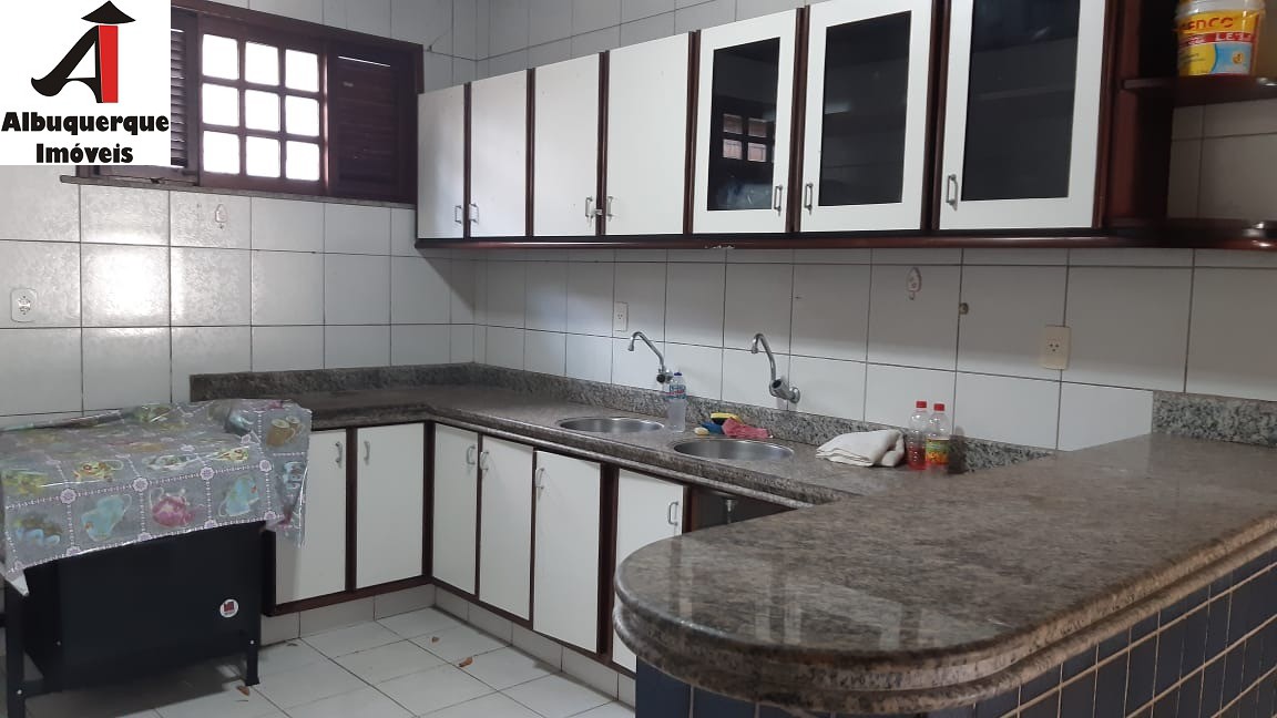 Casa para alugar com 3 quartos, 400m² - Foto 19