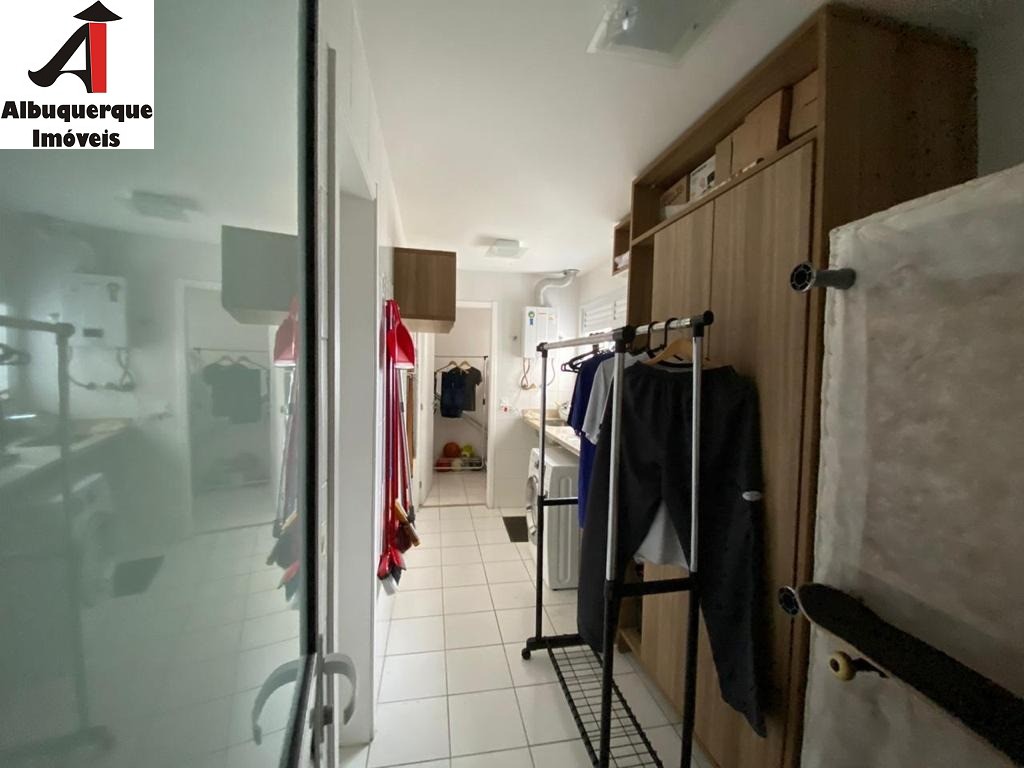 Apartamento à venda com 4 quartos, 187m² - Foto 19