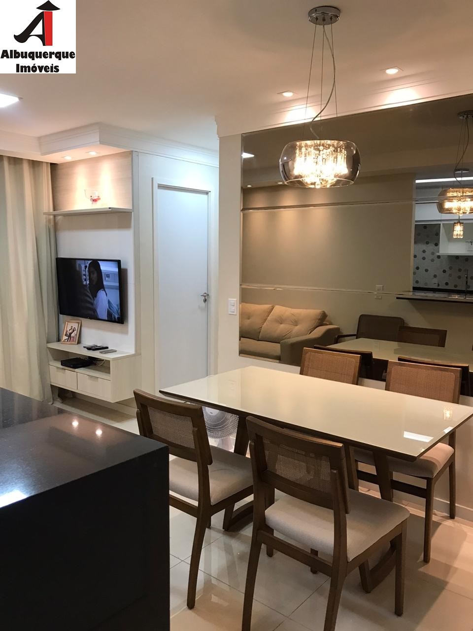 Apartamento à venda com 2 quartos, 65m² - Foto 4