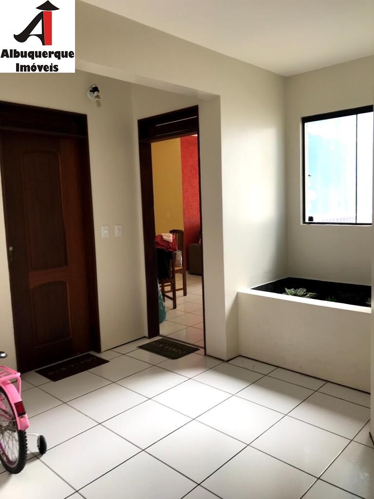 Apartamento à venda com 2 quartos, 87m² - Foto 2