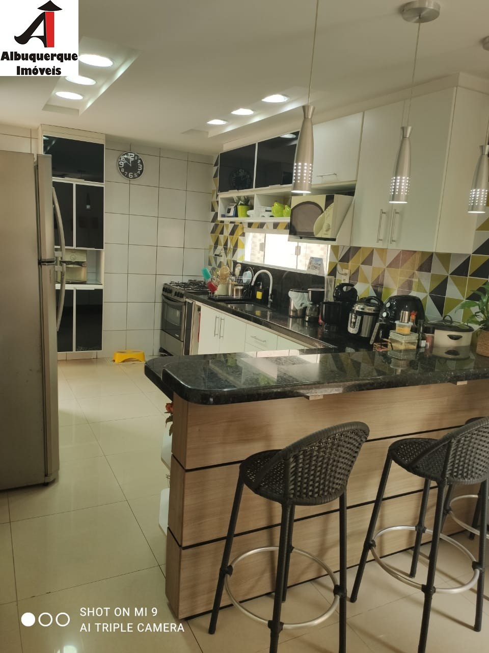 Casa à venda com 5 quartos, 300m² - Foto 8