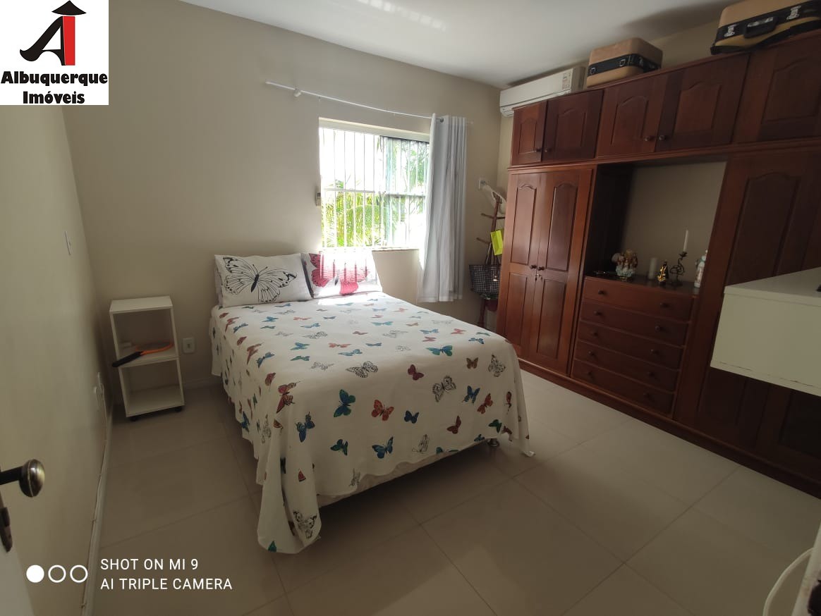 Casa à venda com 3 quartos, 200m² - Foto 7