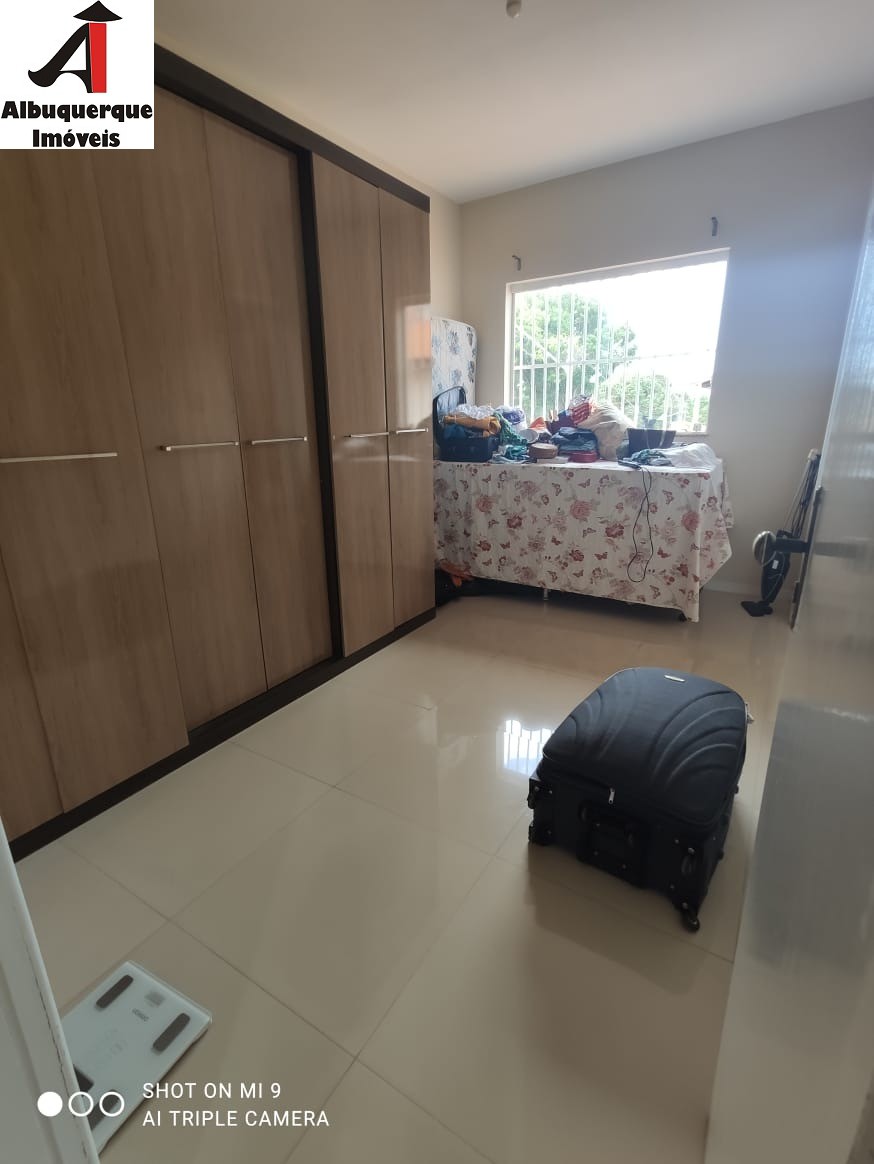 Casa à venda com 3 quartos, 200m² - Foto 8