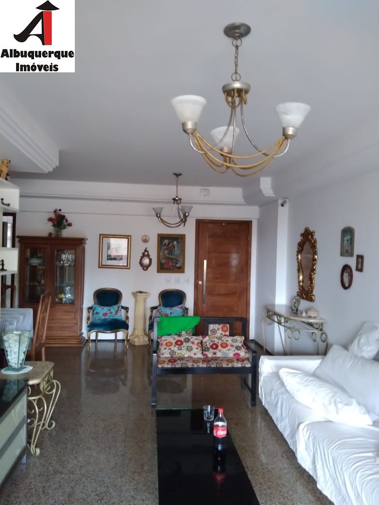 Apartamento à venda com 4 quartos, 160m² - Foto 2