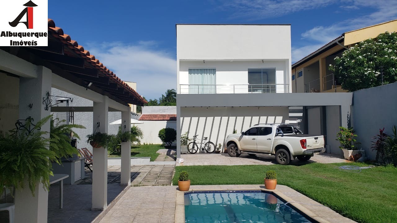 Casa à venda com 3 quartos, 375m² - Foto 1