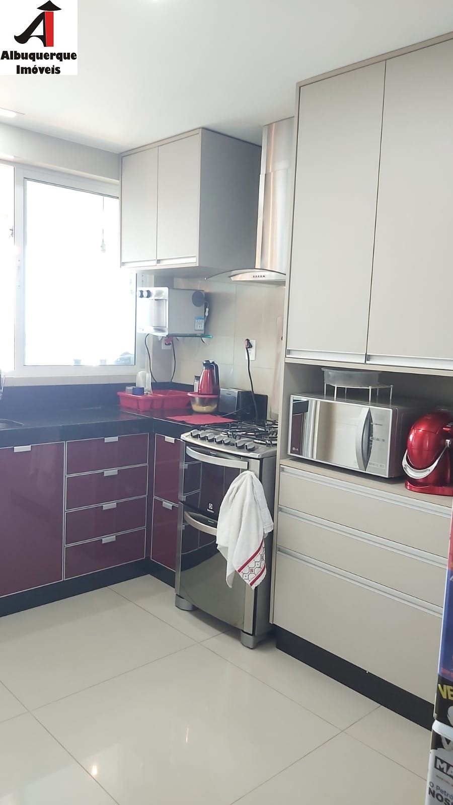 Apartamento à venda com 3 quartos, 155m² - Foto 3