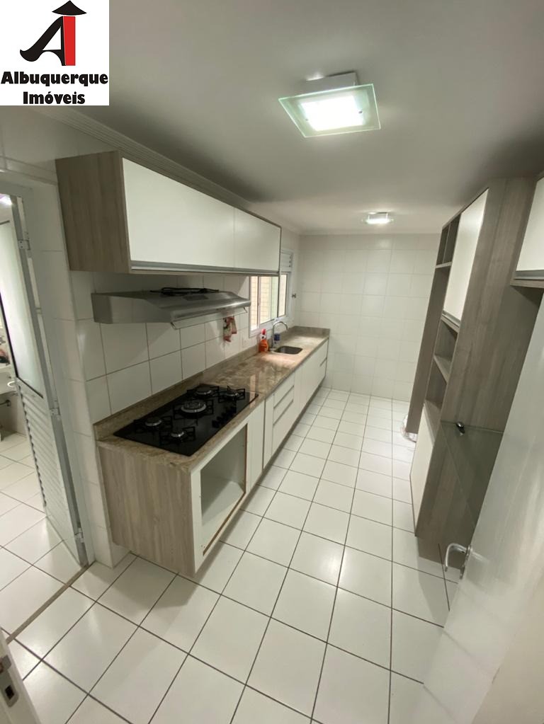 Apartamento à venda com 3 quartos, 142m² - Foto 17