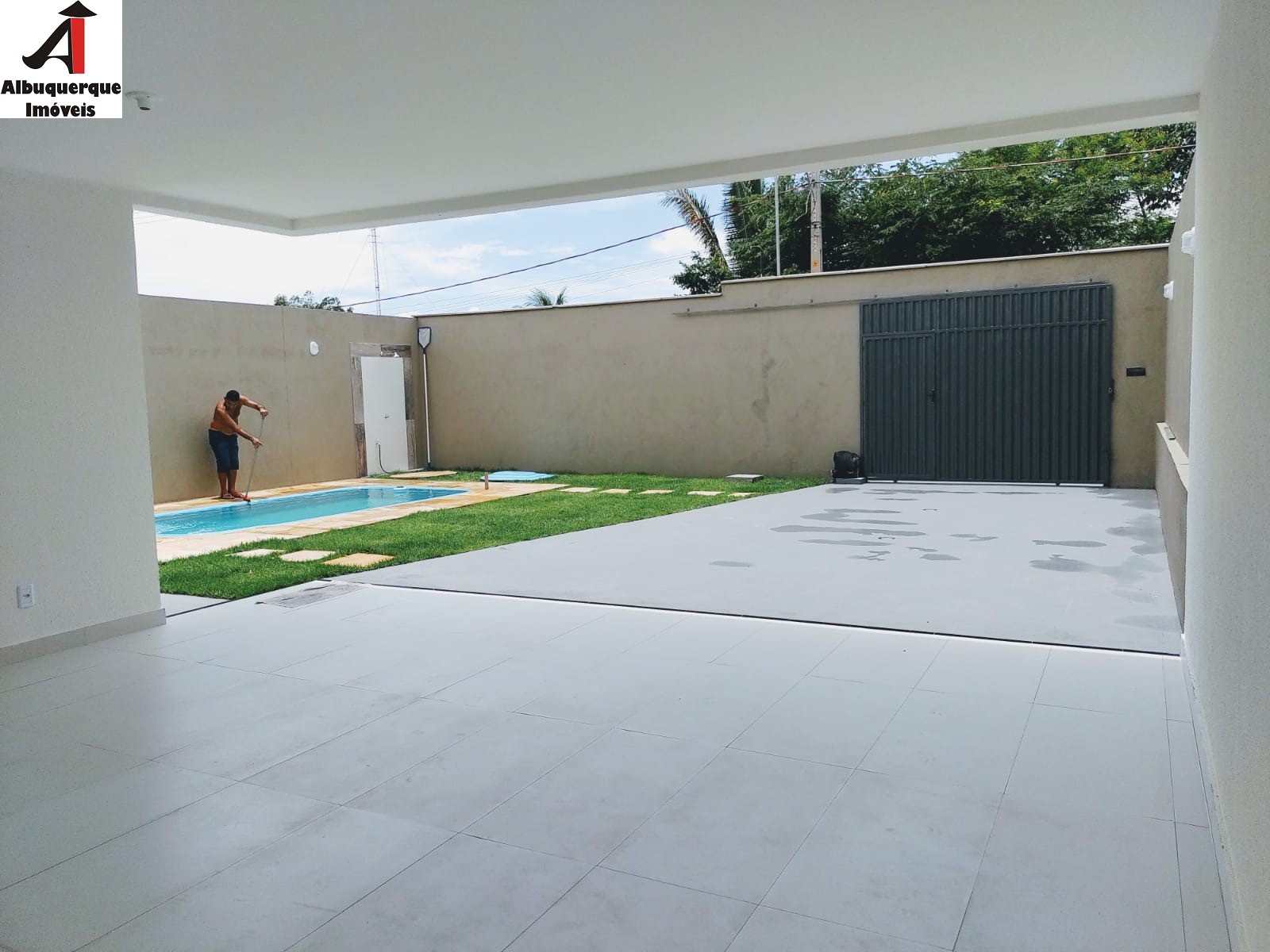 Casa à venda com 3 quartos, 360m² - Foto 2