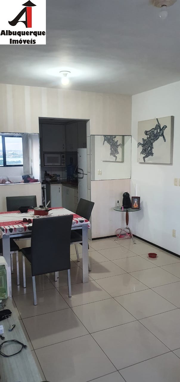 Apartamento à venda com 2 quartos, 63m² - Foto 2